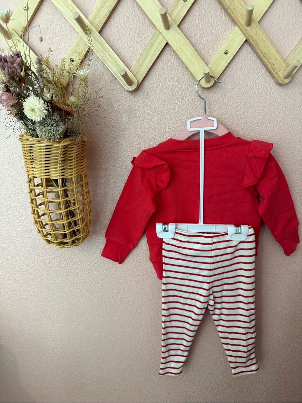 NWT Angel Dear Ruffle Shoulder Sweatshirt and Legging Set - Picture 5 of 7